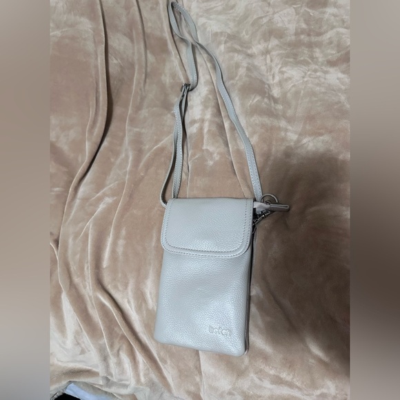 Befen Handbags - Befen leather phone bag in cream